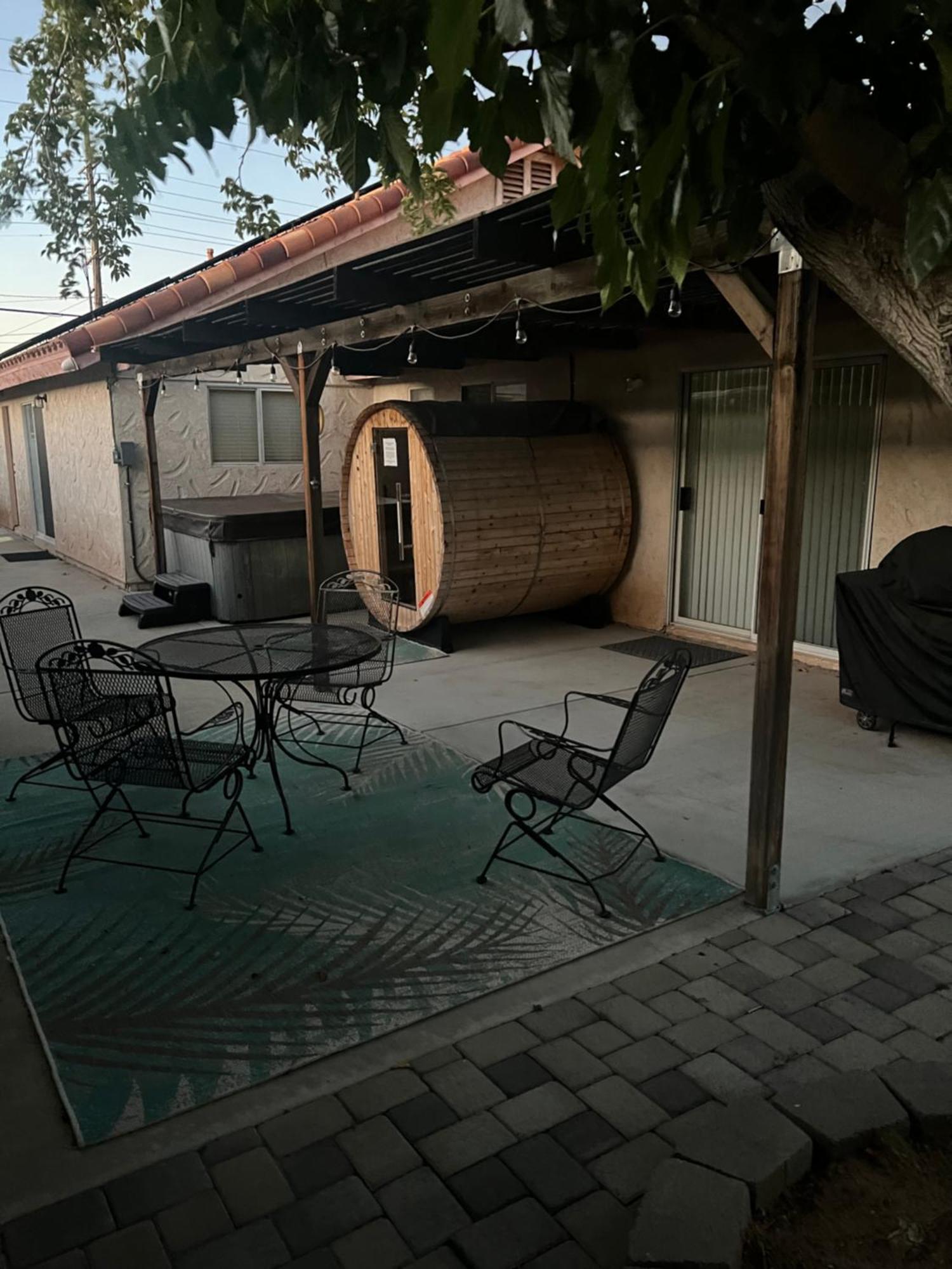 Cheerful 3Br 2Ba Sauna Spa Pool Table Ppong Bbq More Lancaster Exterior photo